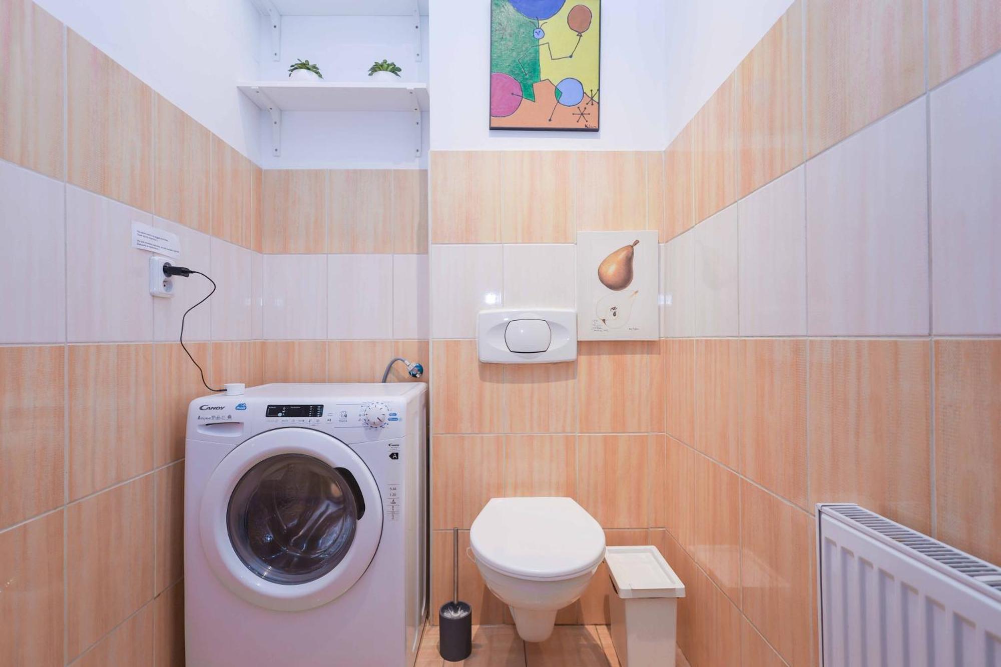 Cozy & Spacious Family Stay Near Train Station Bratysława Zewnętrze zdjęcie